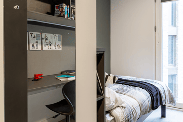 Classic En Suite - Image 2